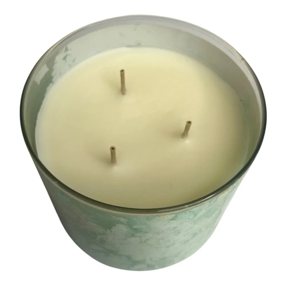 Bath & Body Works this candle
